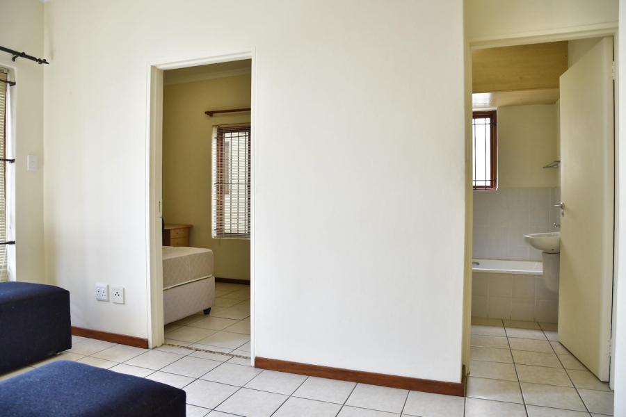 To Let 2 Bedroom Property for Rent in Dennesig Western Cape